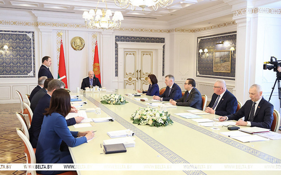 Подготовку к первому заседанию VII ВНС обсудили на совещании у Александра Лукашенко