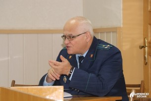 Прием граждан провели заместитель председателя Лидского межрайонного КГК и прокурор Ошмянского района