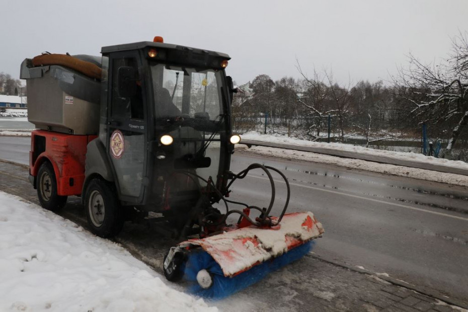 Как происходит уборка городских улиц от снега