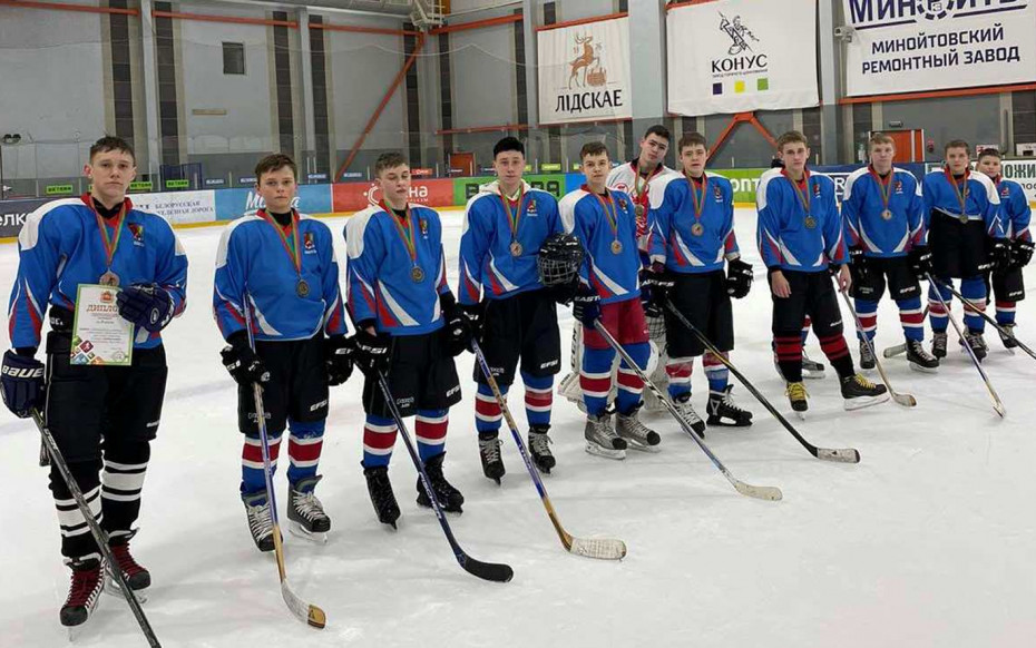 Ошмянские хоккеисты стали призерами областных соревнований по хоккею «Золотая шайба»