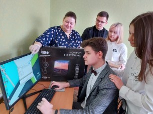 Материально-техническая база двух школ Ошмянского района пополнилась новыми компьютерными классами