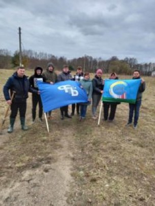 Скверу быць! Прафсаюзны актыў раёна пасадзіў дрэвы да юбілею горада